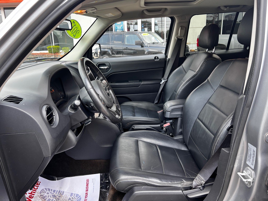 2017 Jeep Patriot Image 10