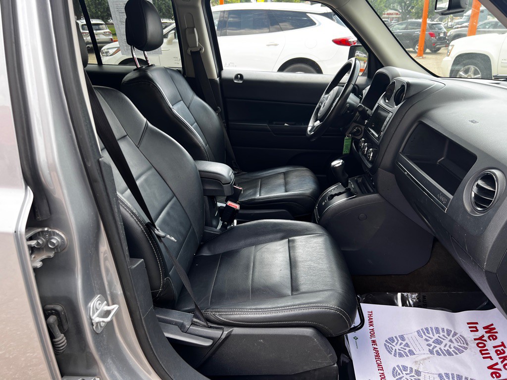 2017 Jeep Patriot Image 11