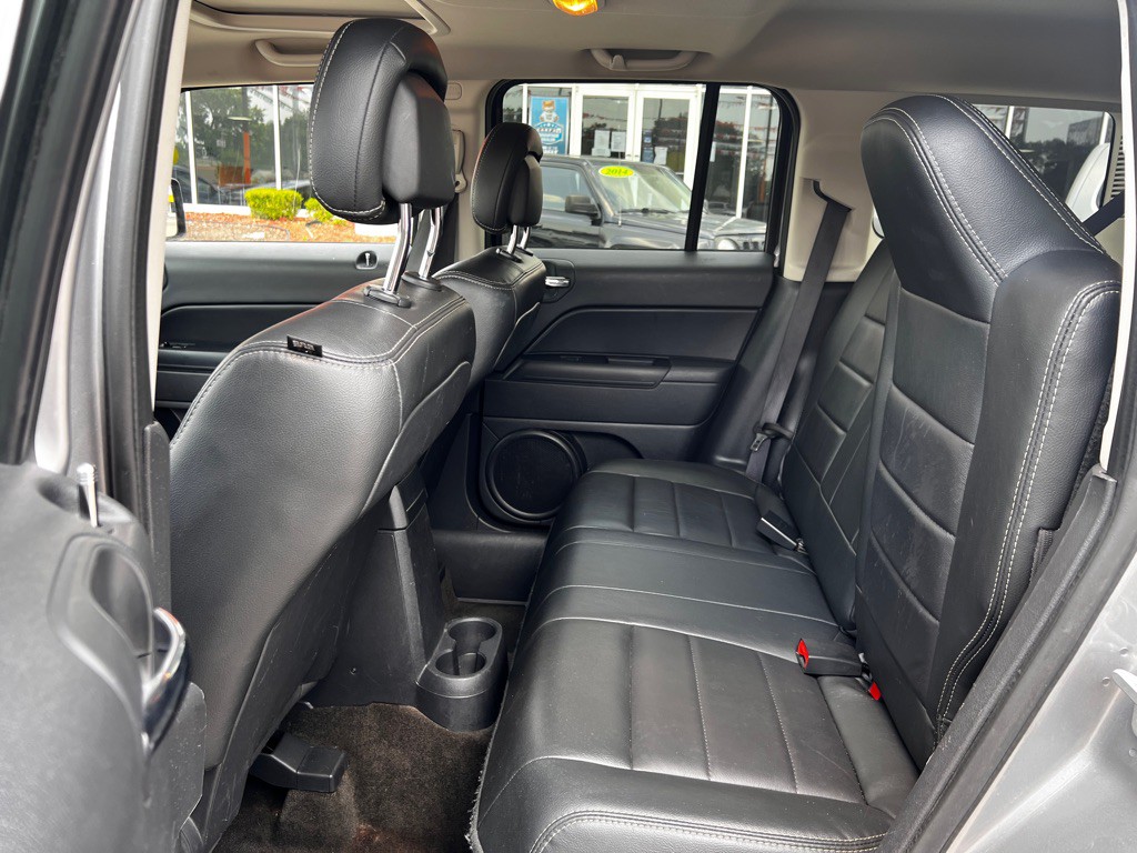 2017 Jeep Patriot Image 12