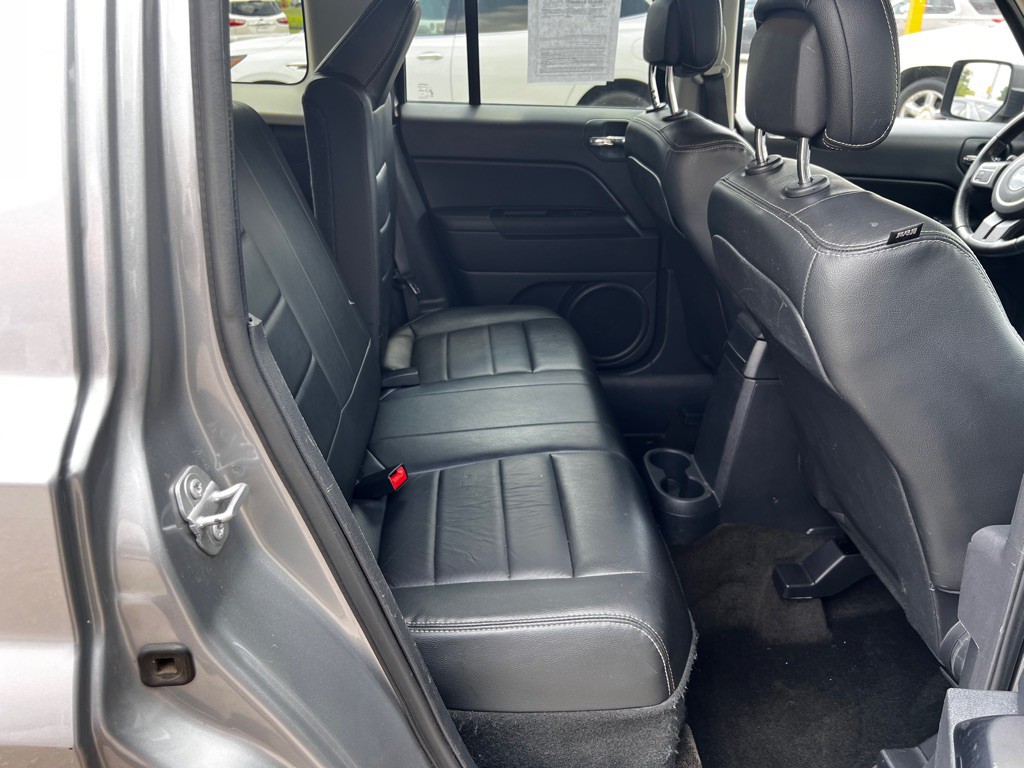 2017 Jeep Patriot Image 13