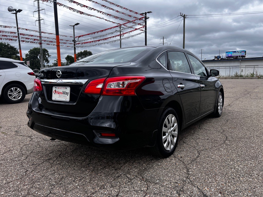 2018 Nissan Sentra Image 5