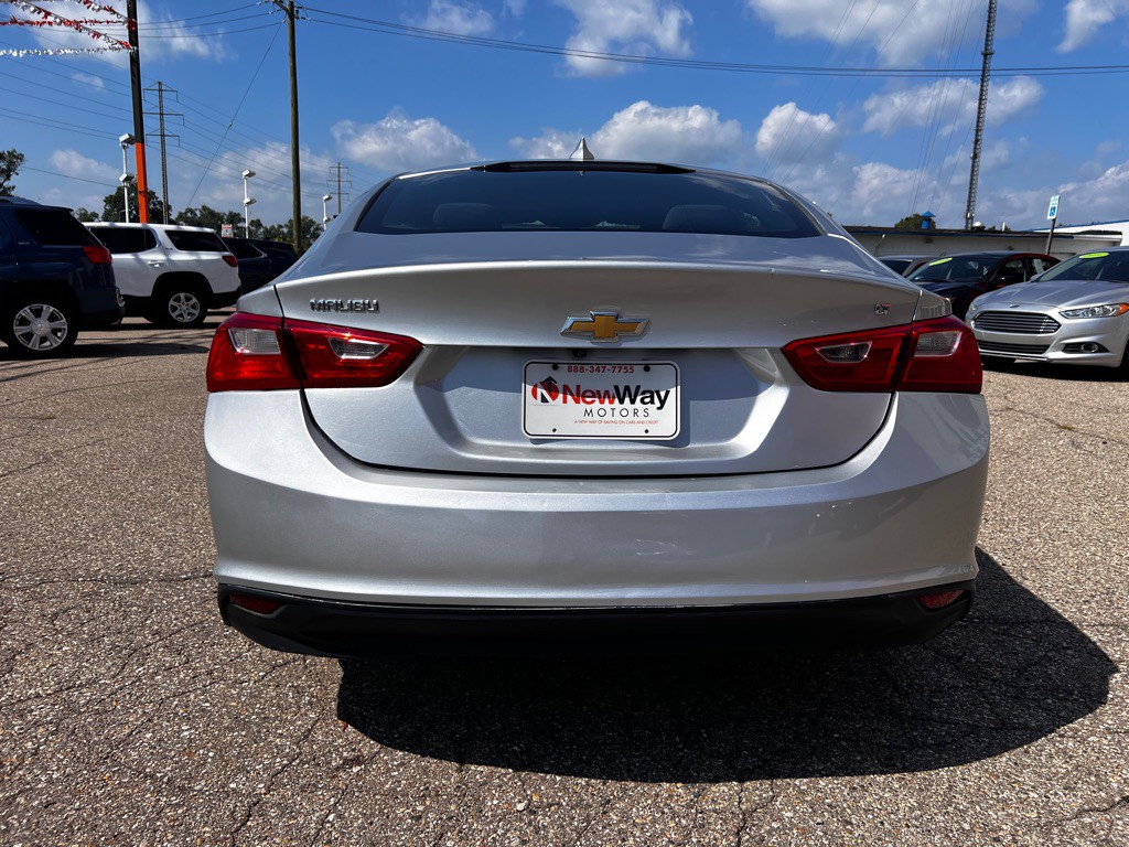 2017 Chevrolet Malibu Image 6