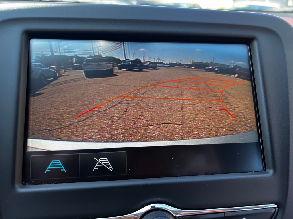 2017 Chevrolet Malibu Image 17