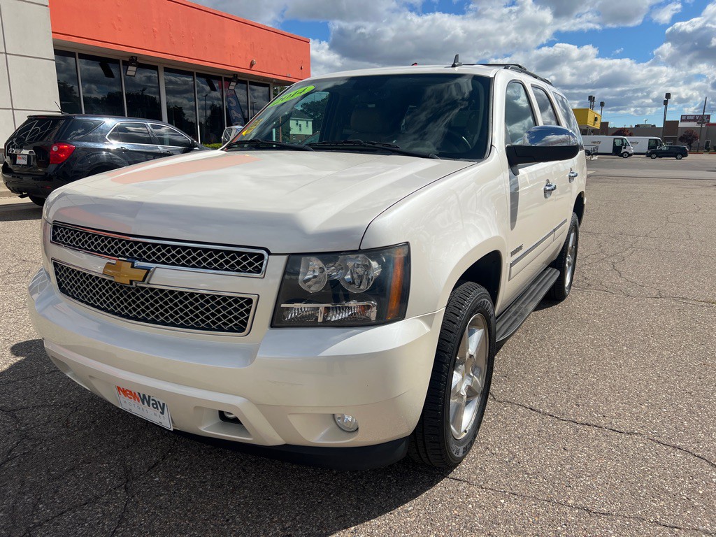 2014 Chevrolet Tahoe Image 1