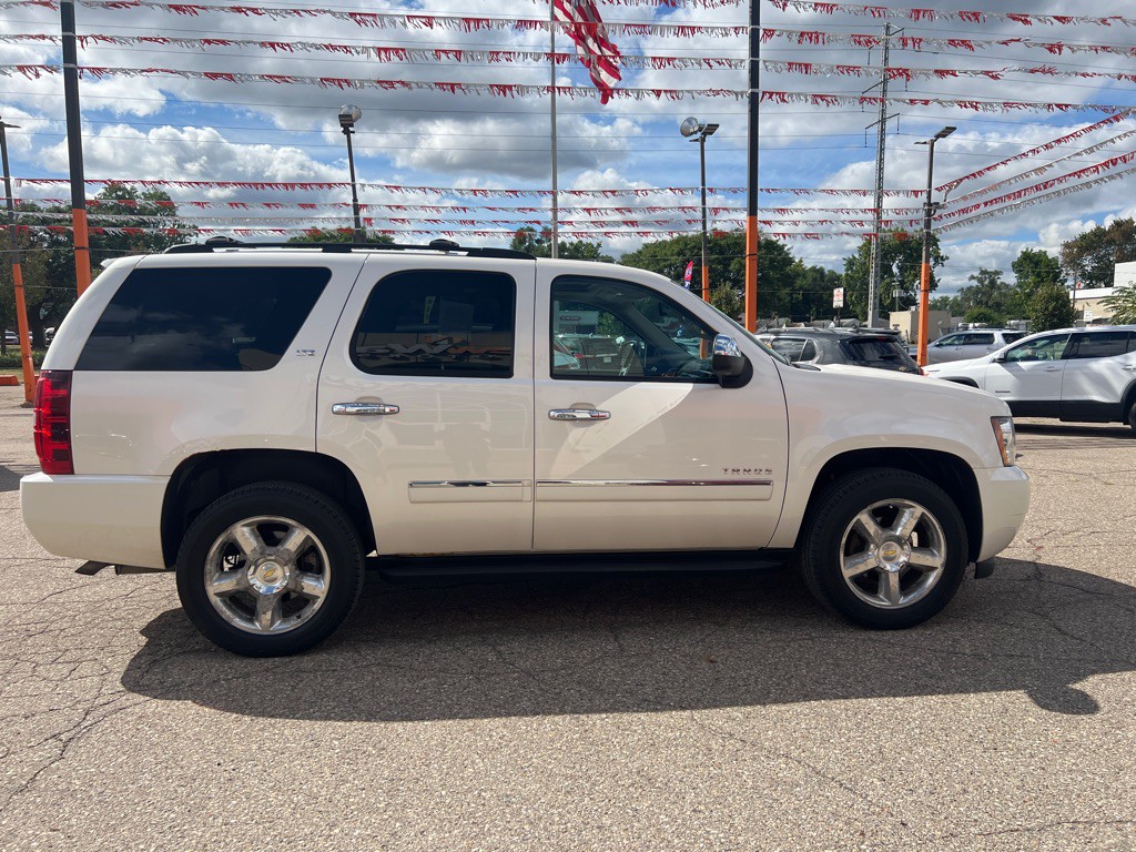 2014 Chevrolet Tahoe Image 4
