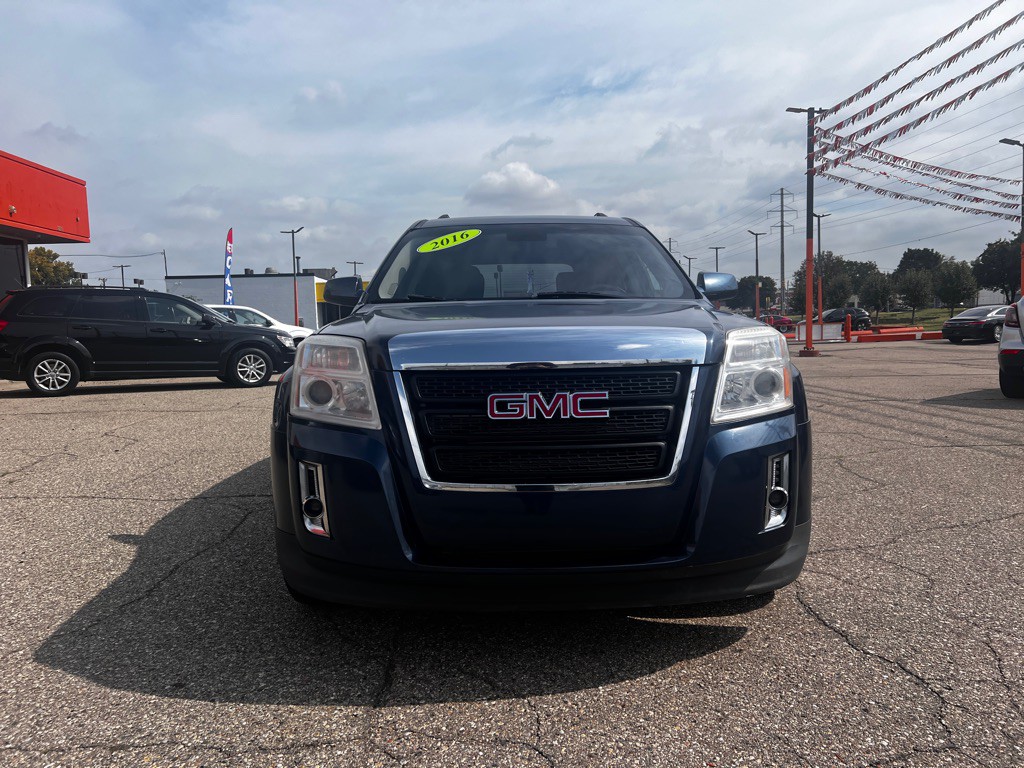 2016 GMC Terrain Image 2