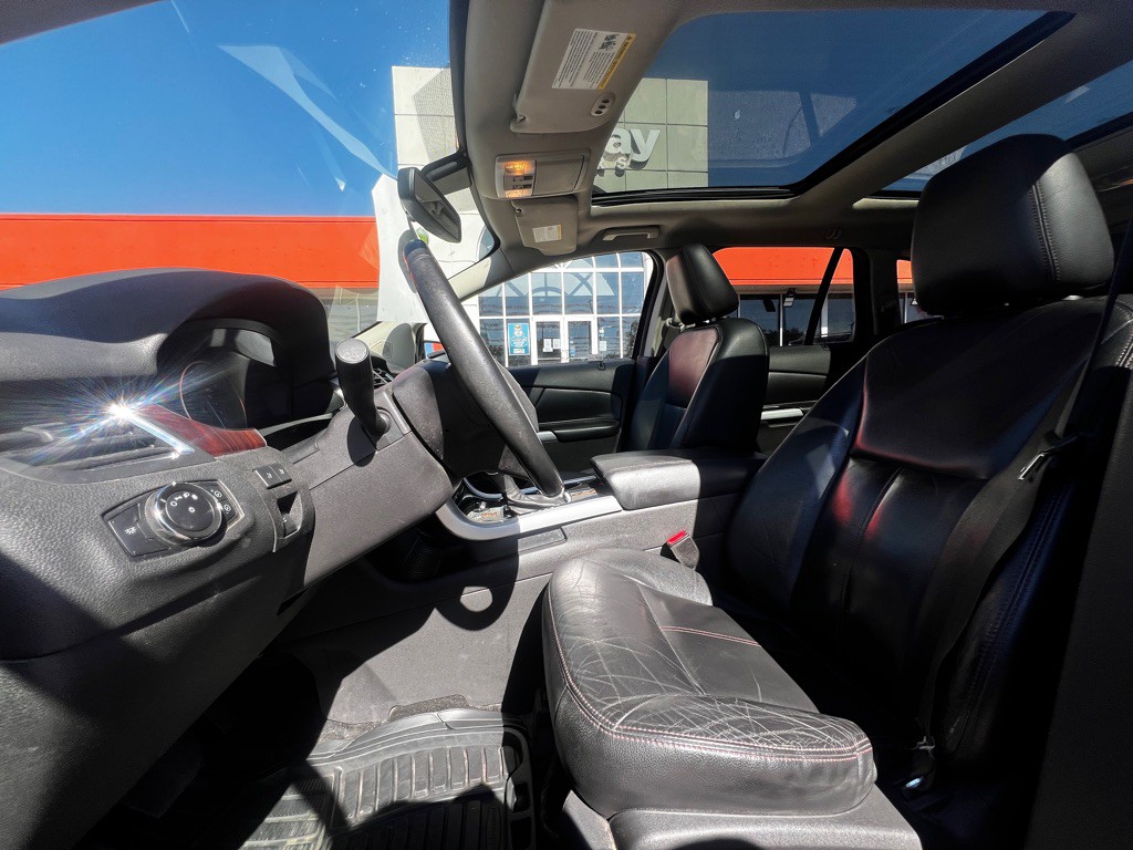 2011 Ford Edge Image 9