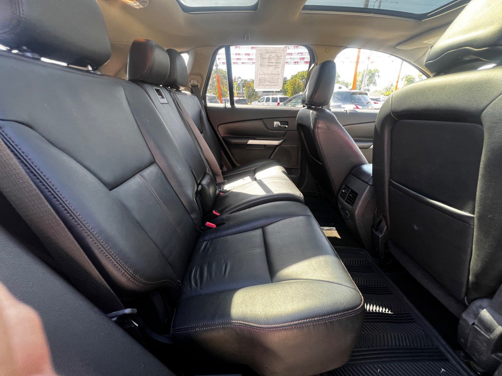 2011 Ford Edge Image 12