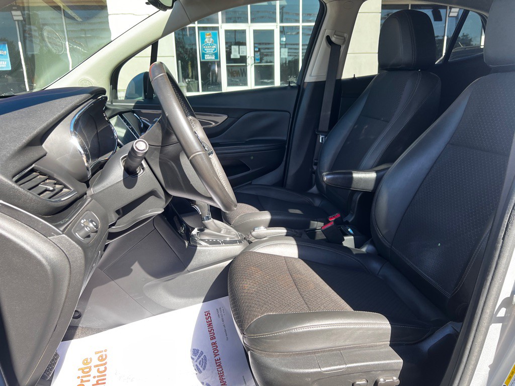 2021 Buick Enclave Image 10