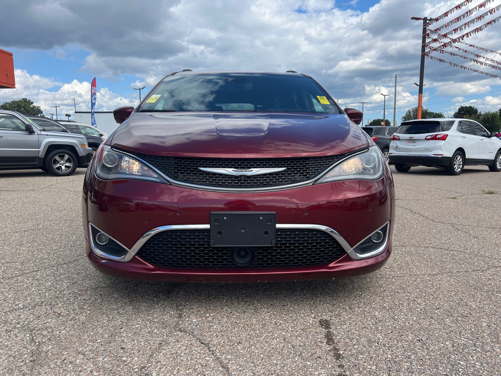 2020 Chrysler Pacifica Image 2