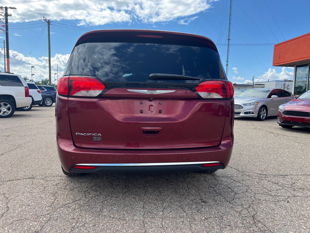2020 Chrysler Pacifica Image 6