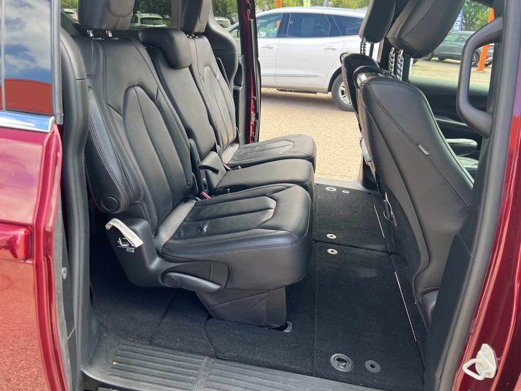 2020 Chrysler Pacifica Image 13