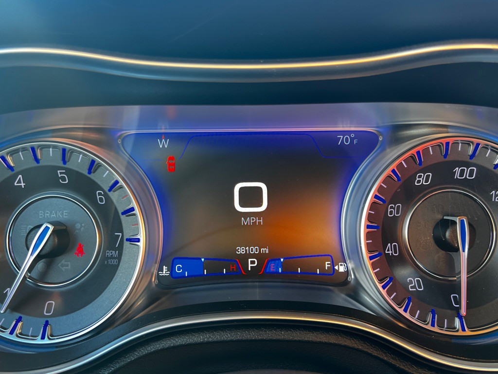 2020 Chrysler 300 Image 19