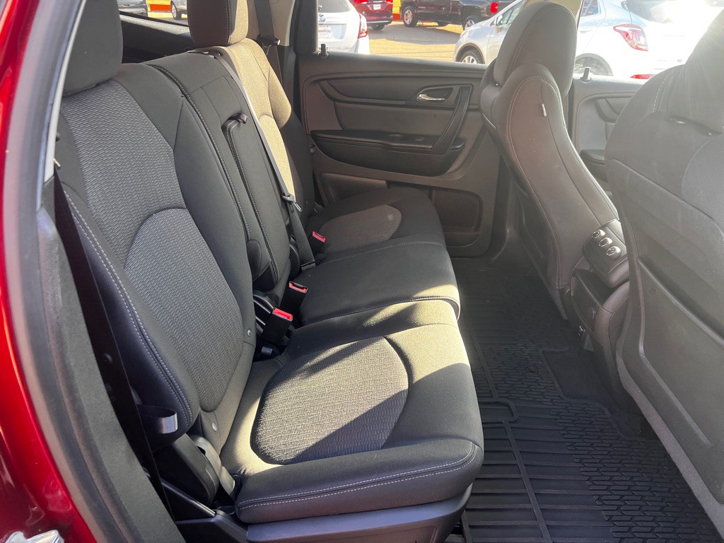 2016 Chevrolet Traverse Image 13