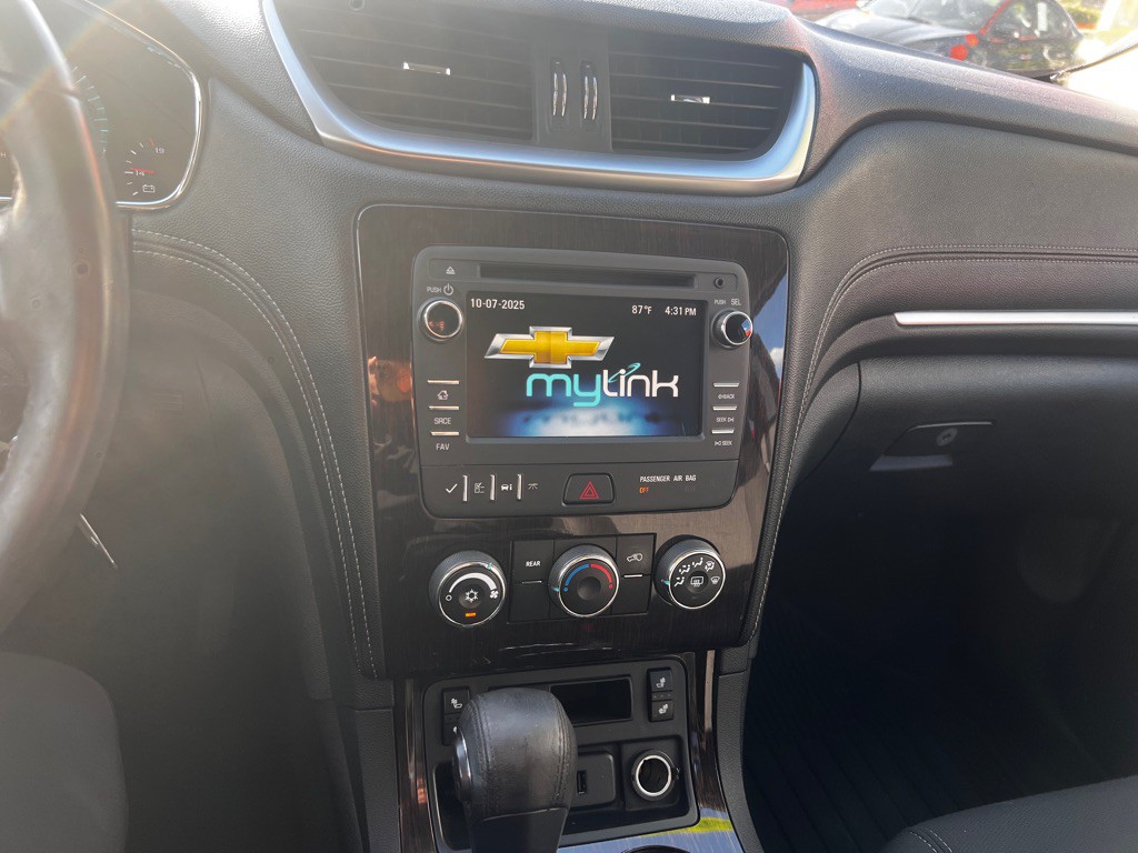 2016 Chevrolet Traverse Image 17