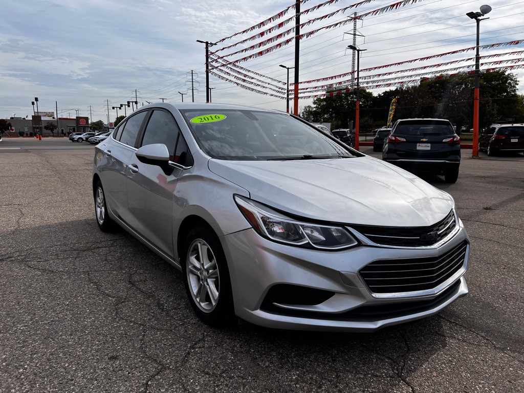 2016 Chevrolet Cruze Image 3