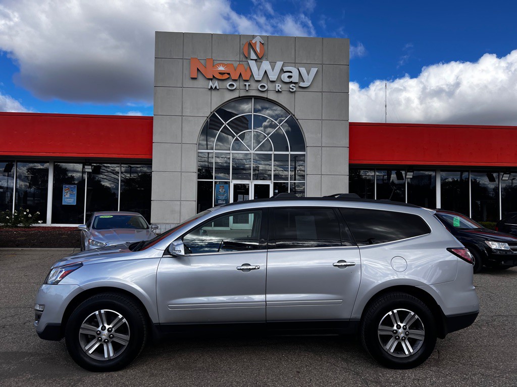 2017 Chevrolet Traverse Image 8