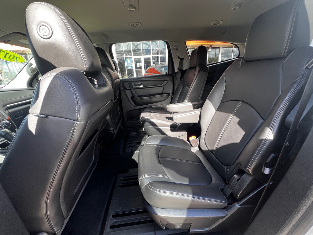 2017 Chevrolet Traverse Image 10