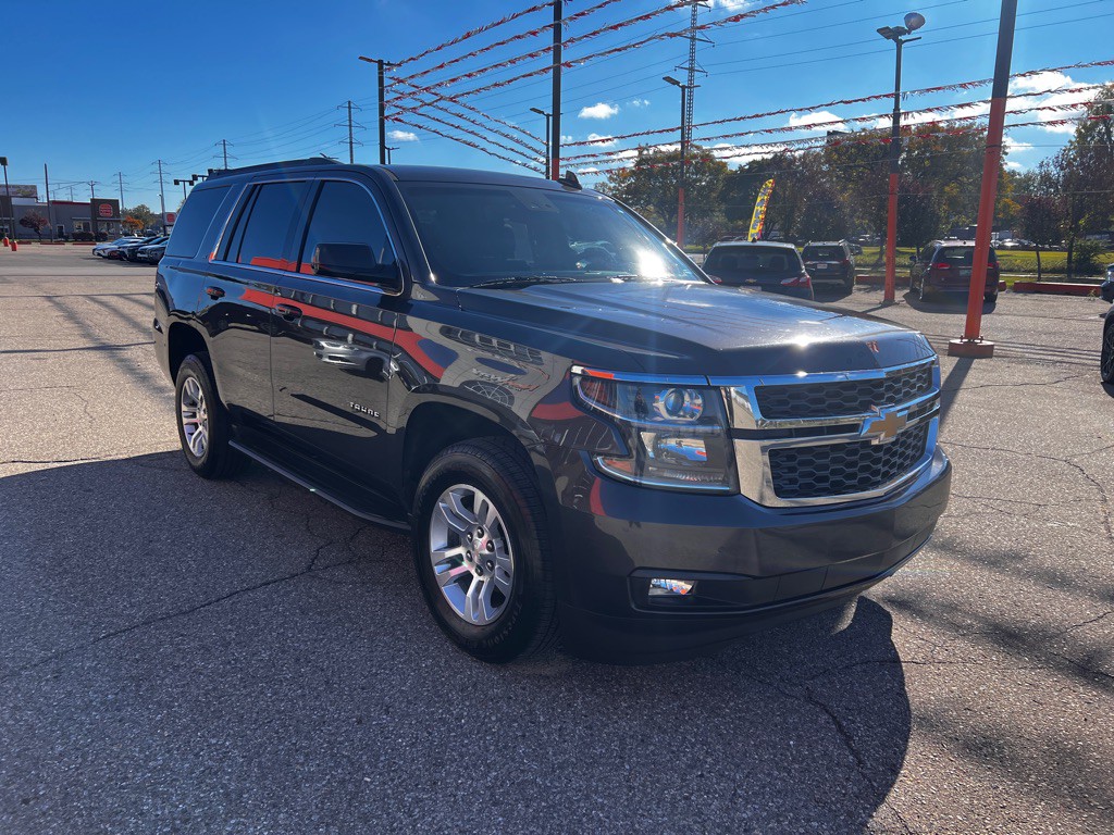 2017 Chevrolet Tahoe Image 3