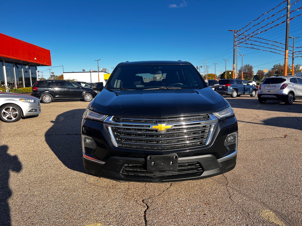 2022 Chevrolet Traverse Image 2