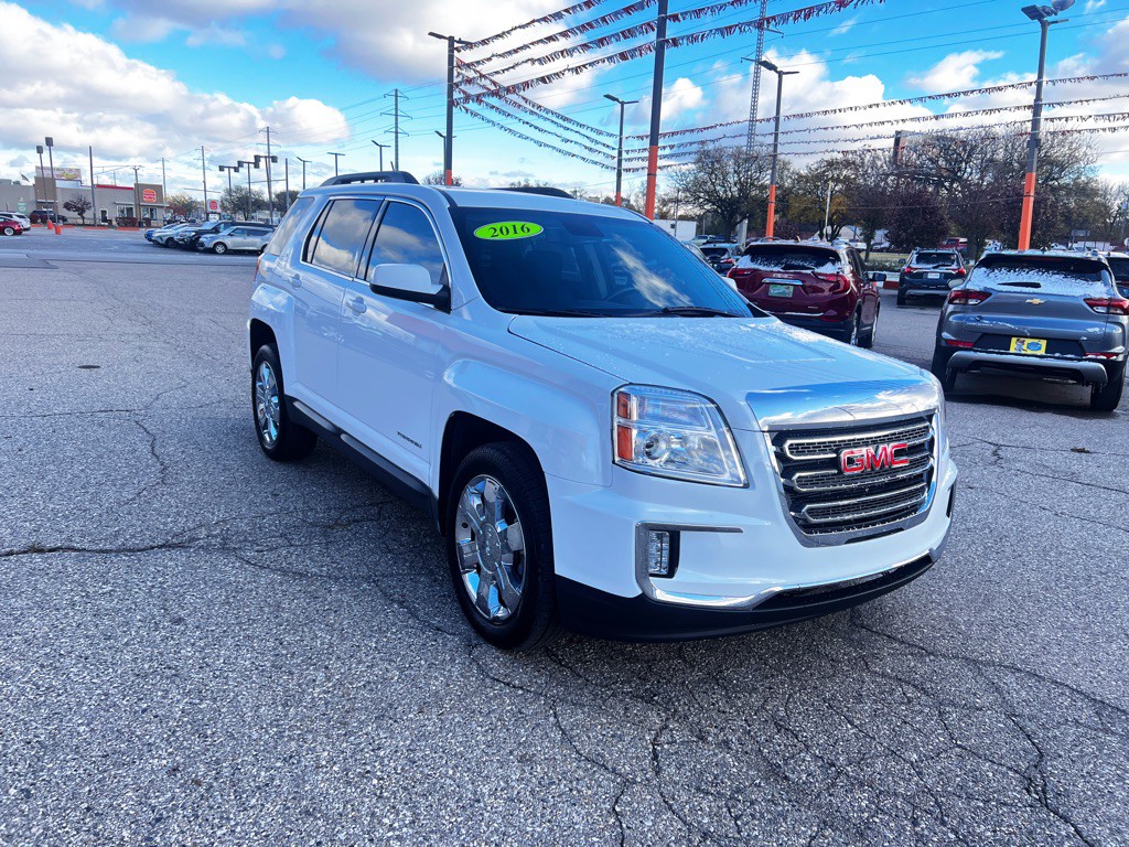 2016 GMC Terrain Image 3