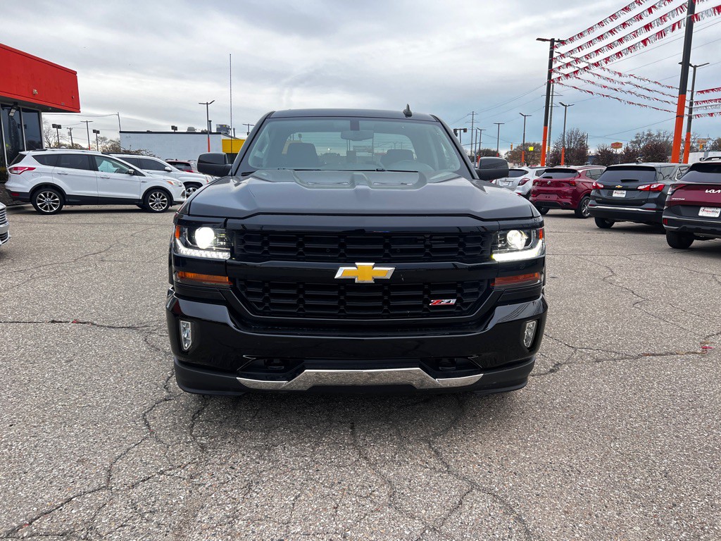 2019 Chevrolet Silverado 1500 Image 2