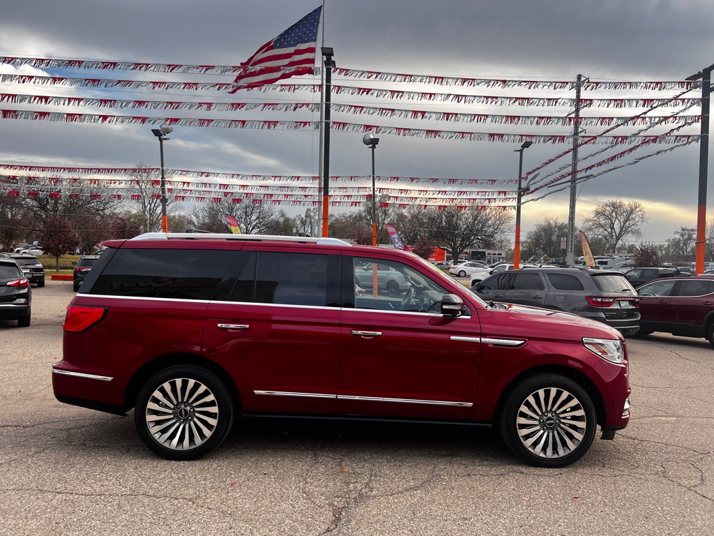 2018 Lincoln Navigator Image 6