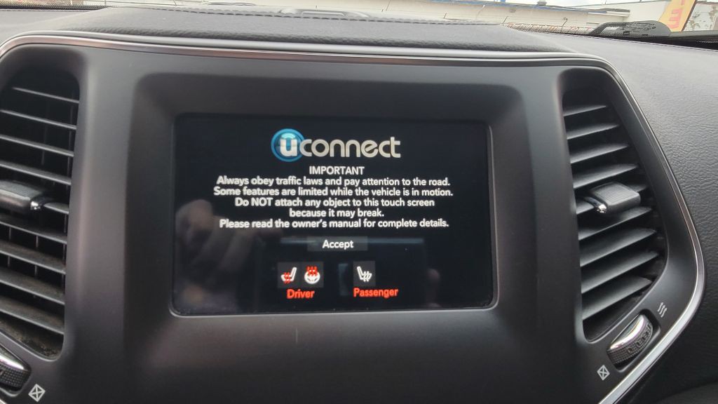 2019 Jeep Cherokee Image 15