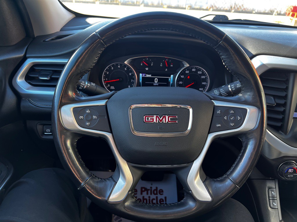 2018 GMC Acadia Image 16