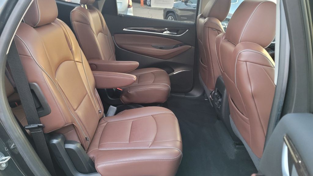 2018 Buick Enclave Image 12