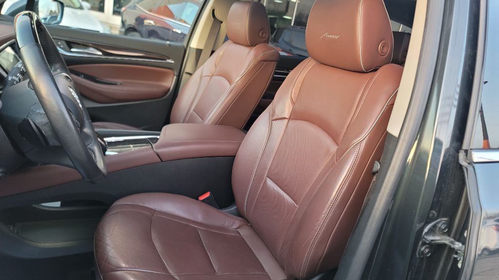 2018 Buick Enclave Image 16