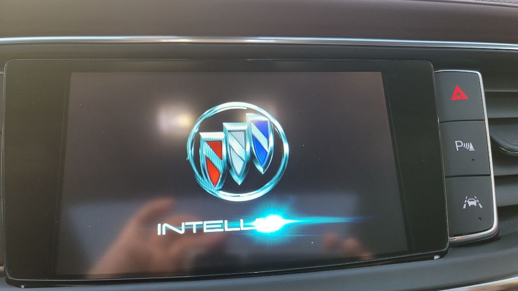 2018 Buick Enclave Image 18