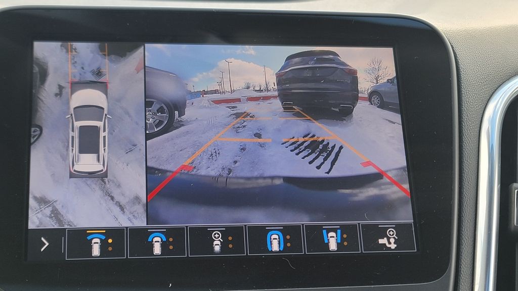 2019 Chevrolet Equinox Image 24