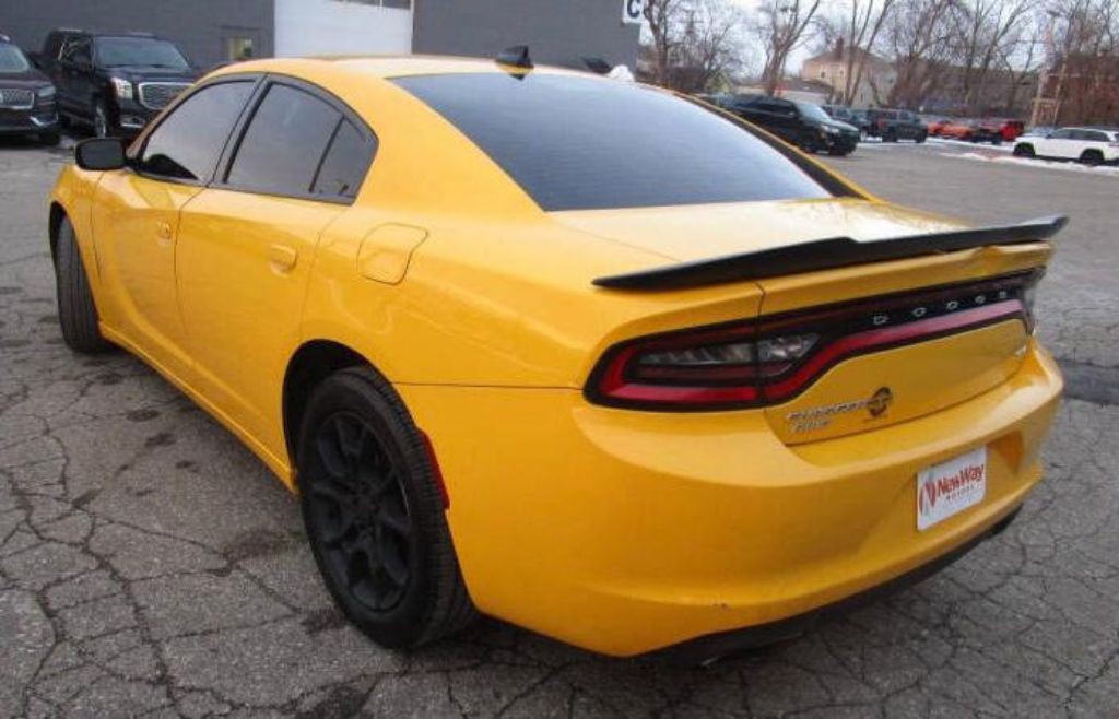 2017 Dodge Charger Image 9