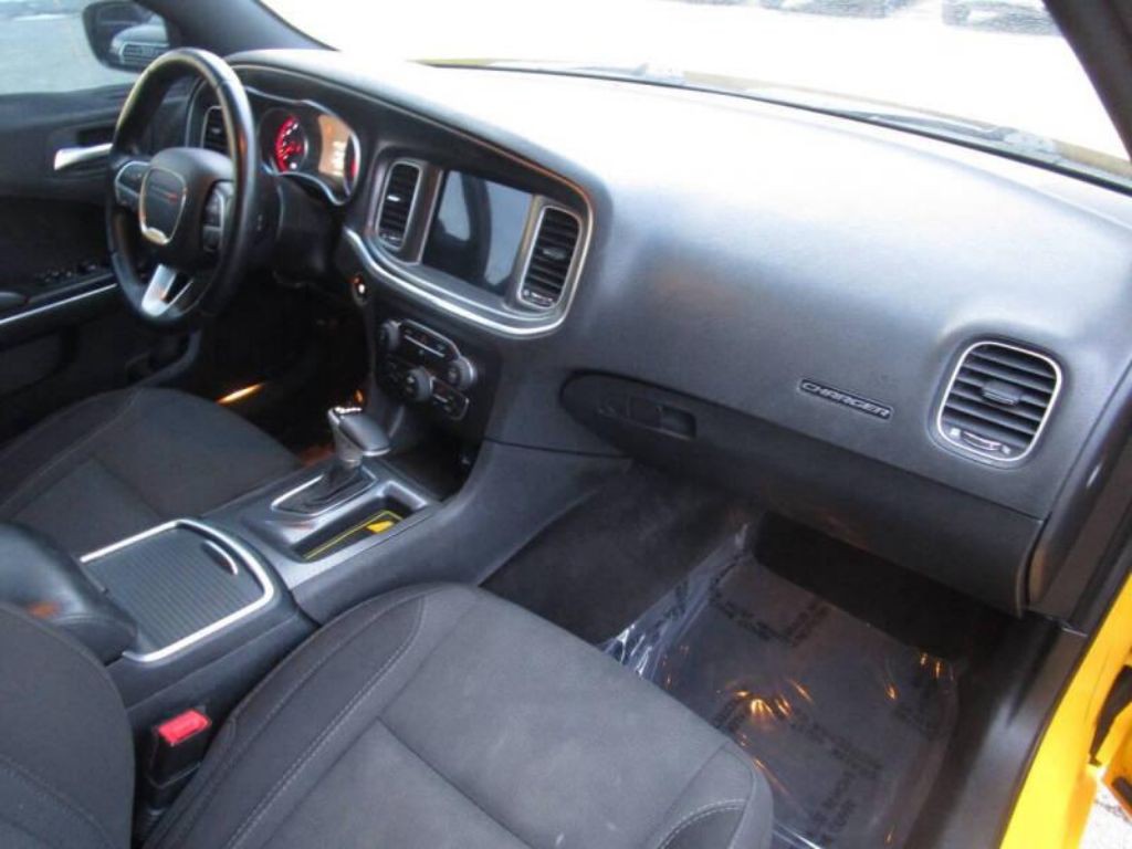 2017 Dodge Charger Image 14