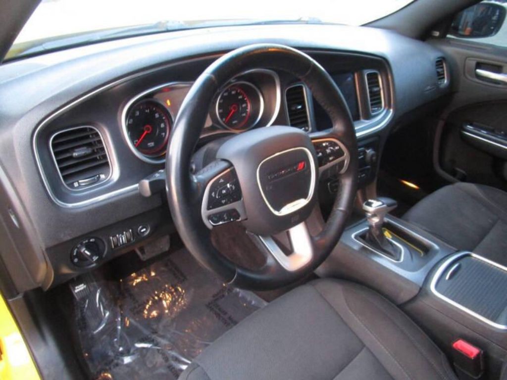 2017 Dodge Charger Image 11