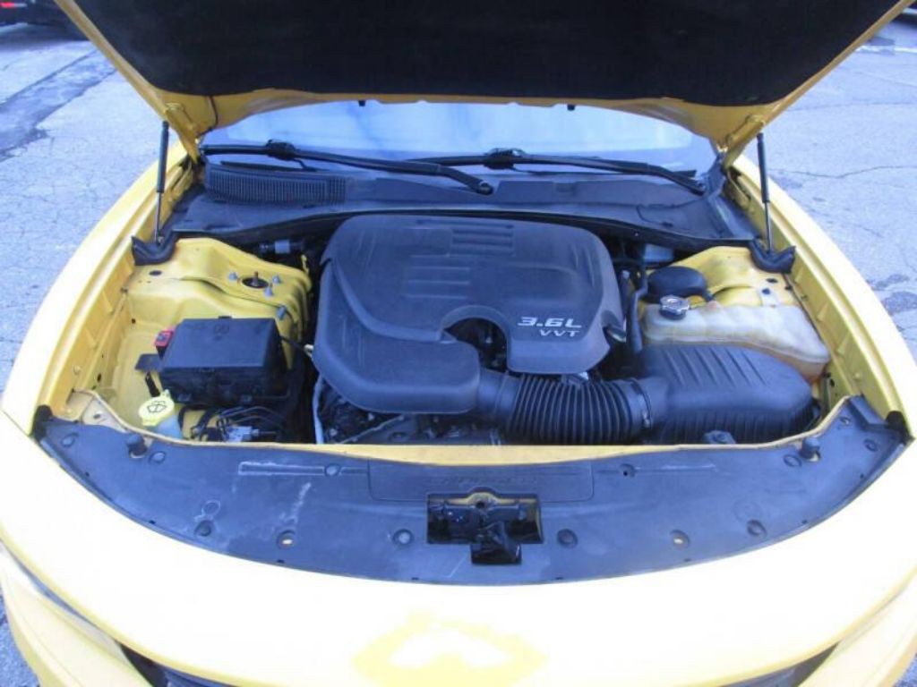 2017 Dodge Charger Image 17