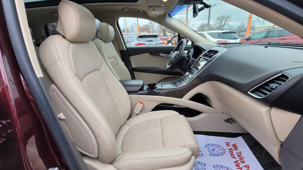 2020 Lincoln Nautilus Image 12