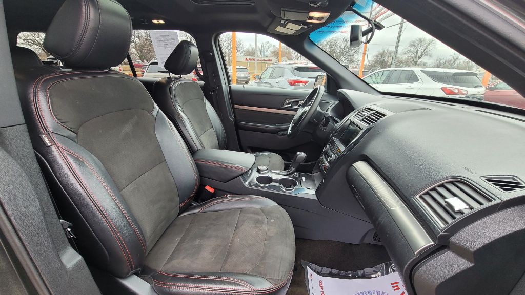 2018 Ford Explorer Image 12