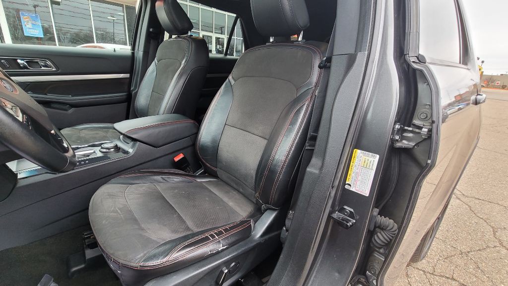 2018 Ford Explorer Image 15