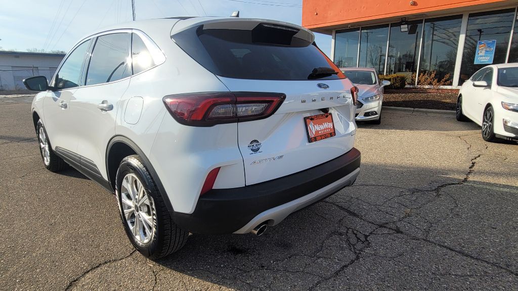 2023 Ford Escape Image 4