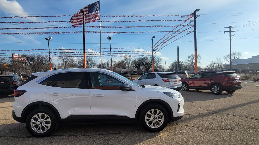 2023 Ford Escape Image 7