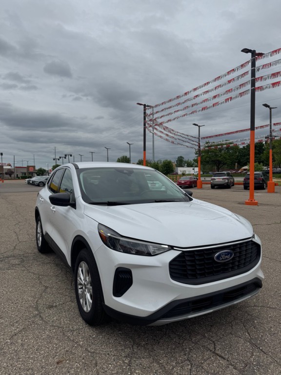 2023 Ford Escape Image 4