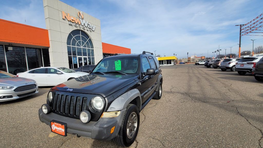 2005 Jeep Liberty Image 4