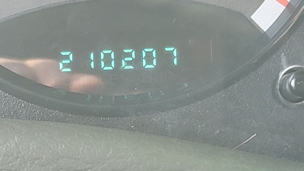 2005 Jeep Liberty Image 17
