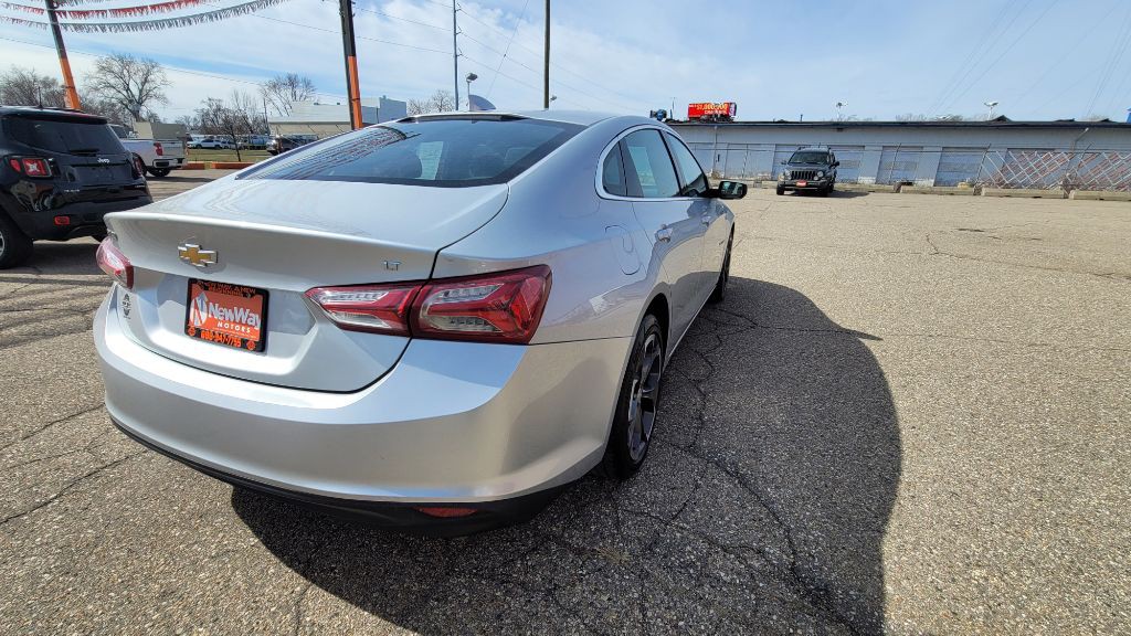 2022 Chevrolet Malibu Image 7