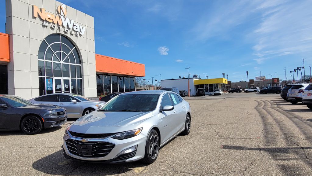 2022 Chevrolet Malibu Image 4