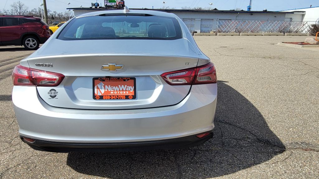 2022 Chevrolet Malibu Image 9