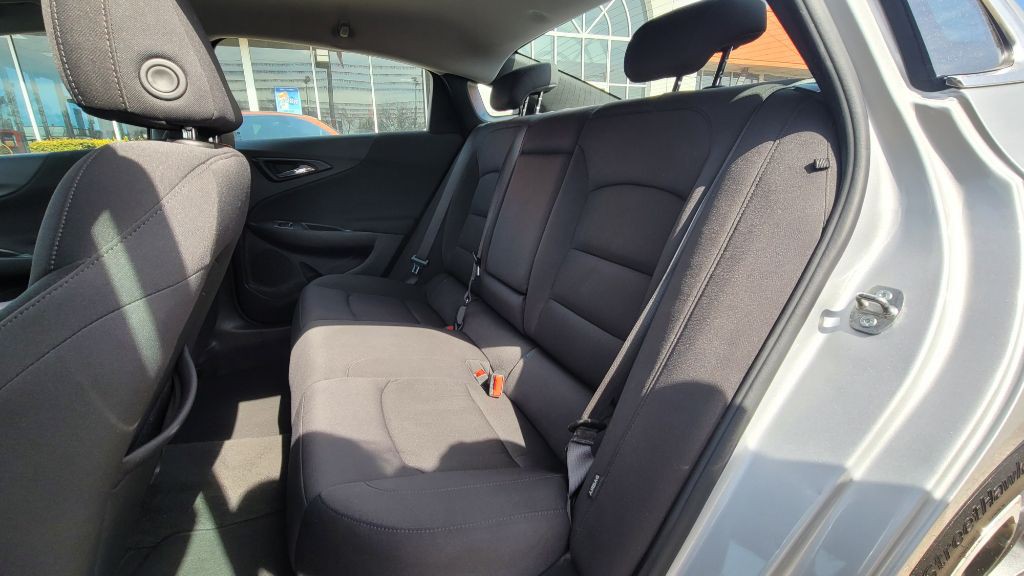 2022 Chevrolet Malibu Image 13