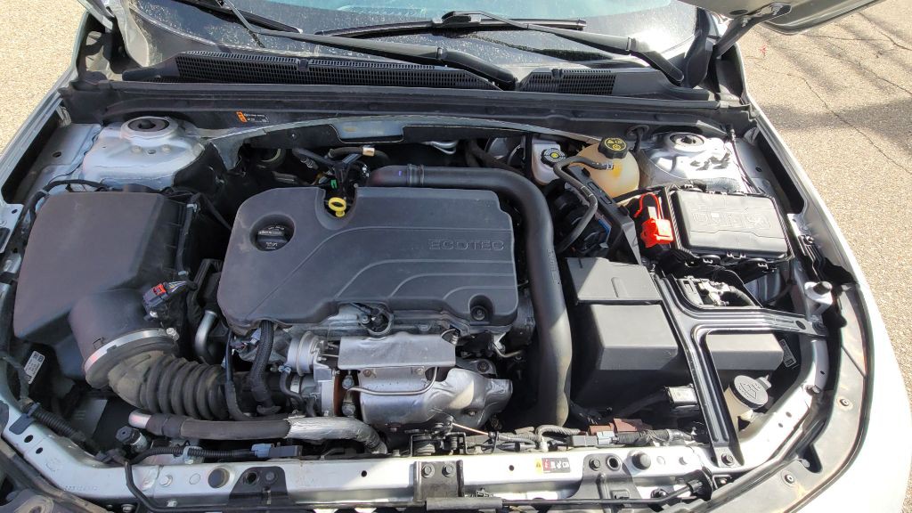 2022 Chevrolet Malibu Image 21